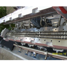 Rewriting the title of Lab Twin Screw Extruder in English.
